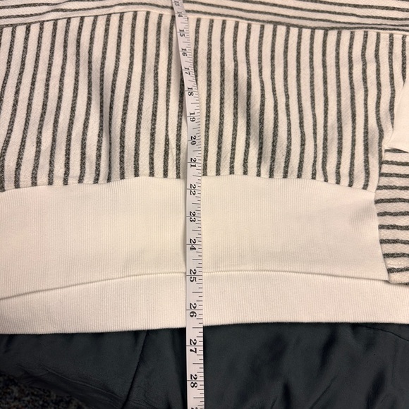 BUCKETLIST Striped hoodie - dark gray and White stripes - Picture 7 of 7